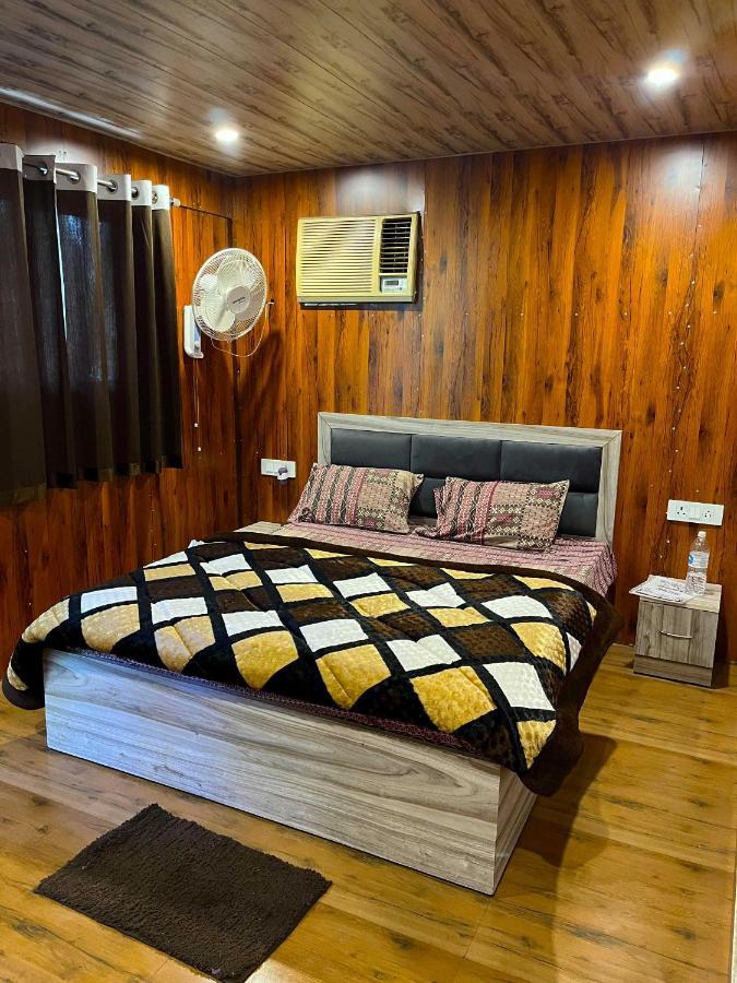 Hotel O Royal Tree Cafe And Resort Dehradun Dış mekan fotoğraf