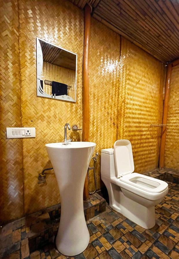 Hotel O Royal Tree Cafe And Resort Dehradun Dış mekan fotoğraf