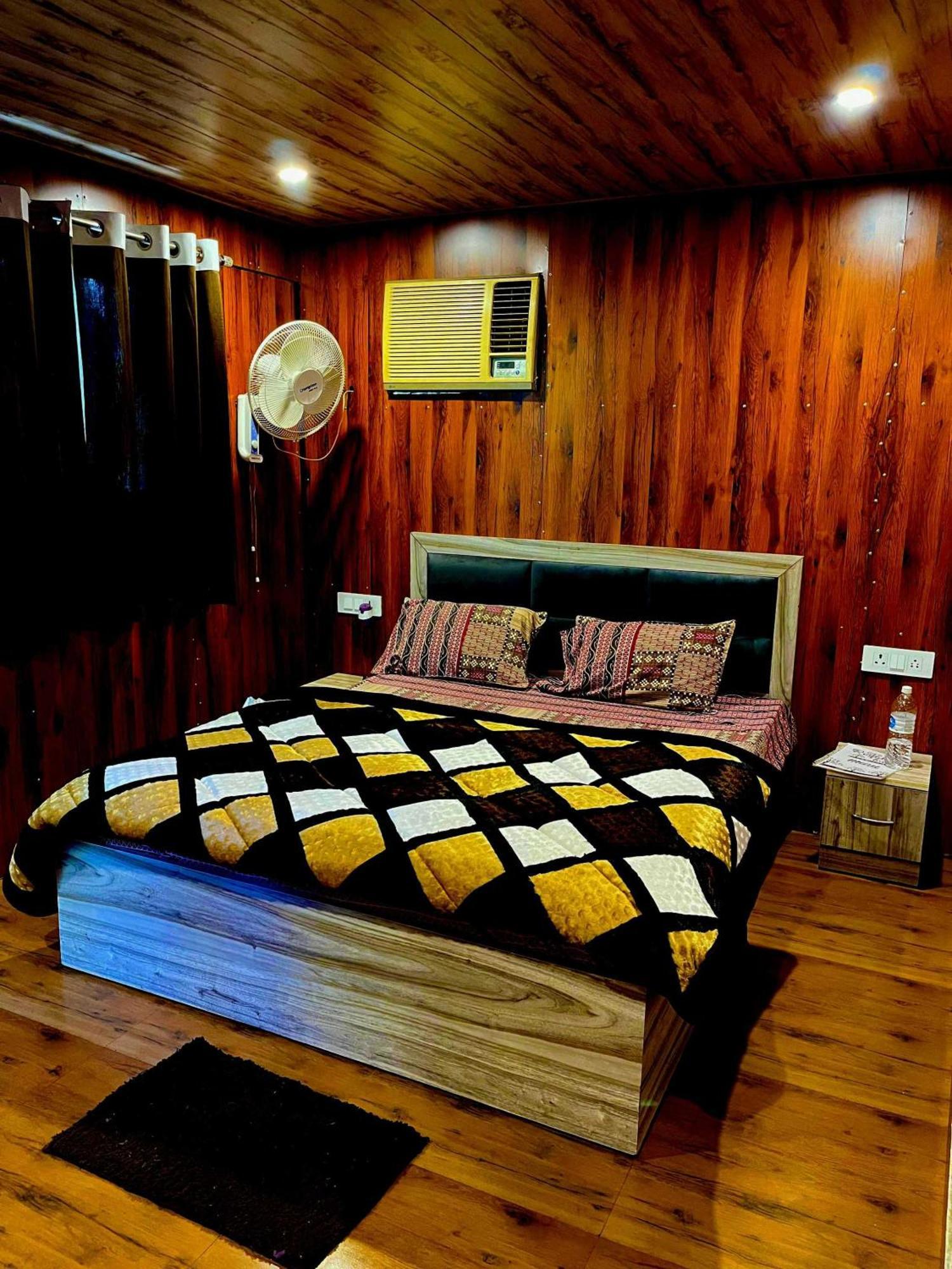 Hotel O Royal Tree Cafe And Resort Dehradun Dış mekan fotoğraf